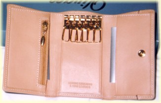 Kangaroo leather key case purse wallet inside features